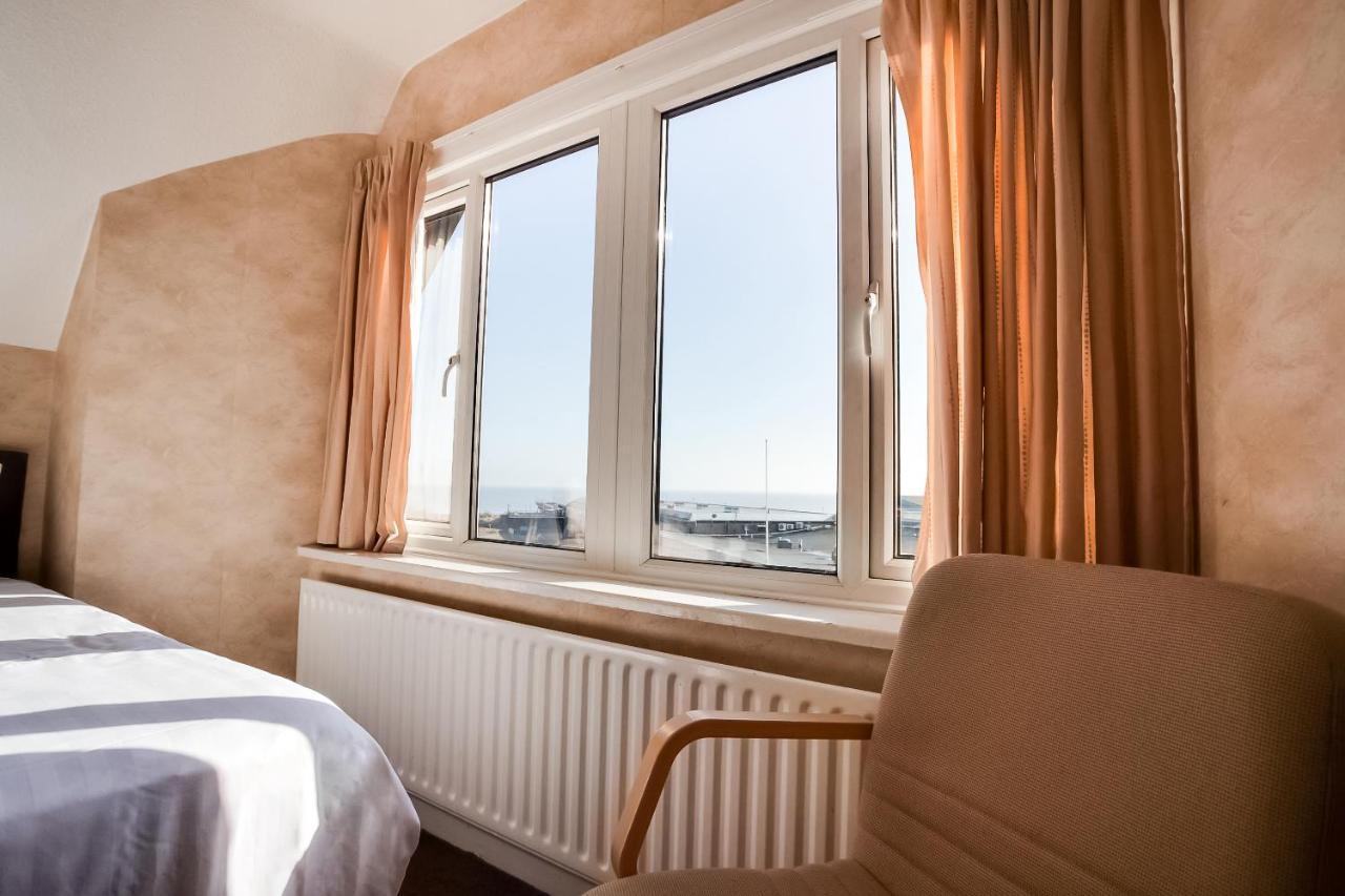 Oyo Grosvenor House Hotel Скегнесс Екстер'єр фото